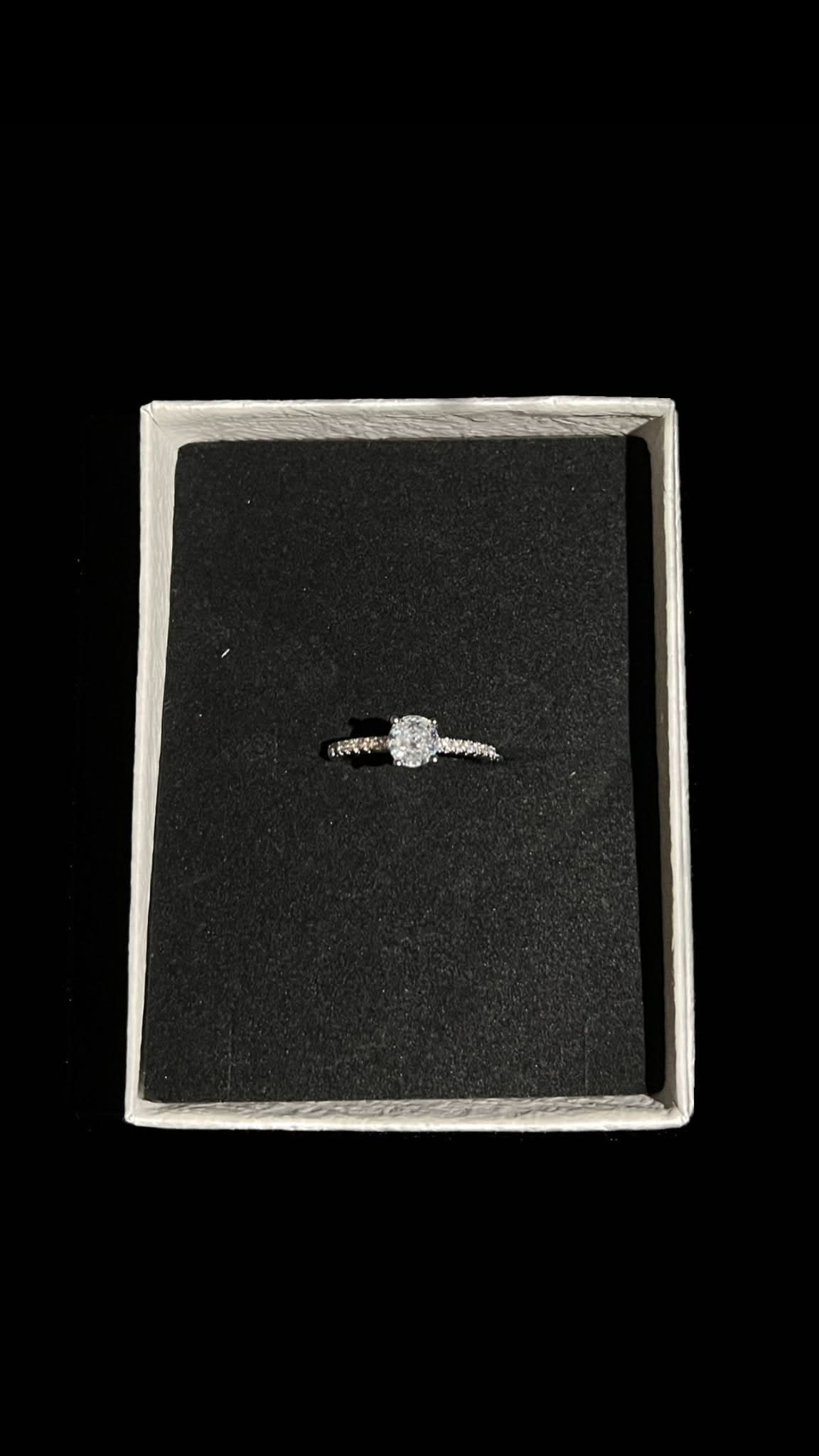 Inel Deluxe - Icedout.nm