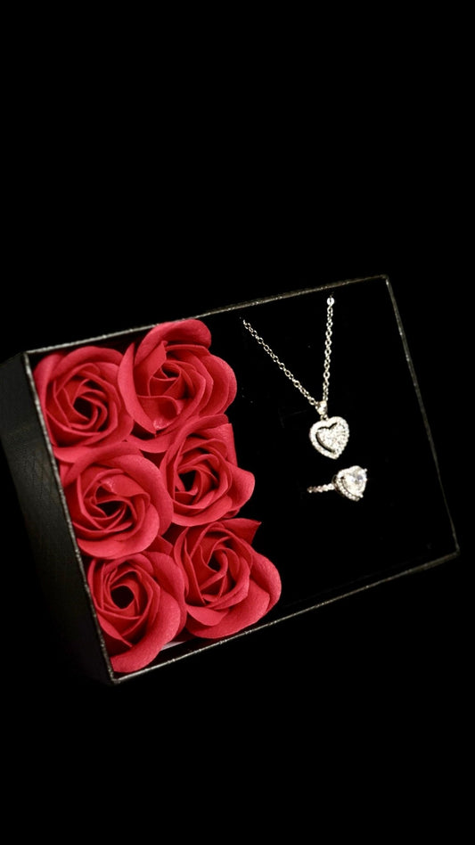 Set Colier White Heart silver + Inel + punguță de cadou - Icedout.nm