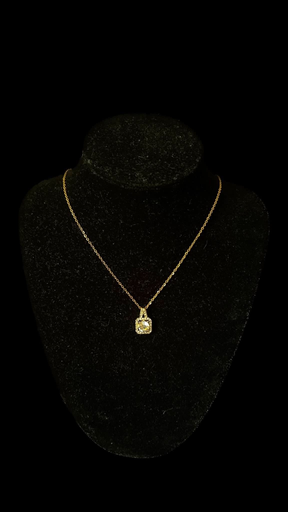 Colier Cube Gold - Icedout.nm