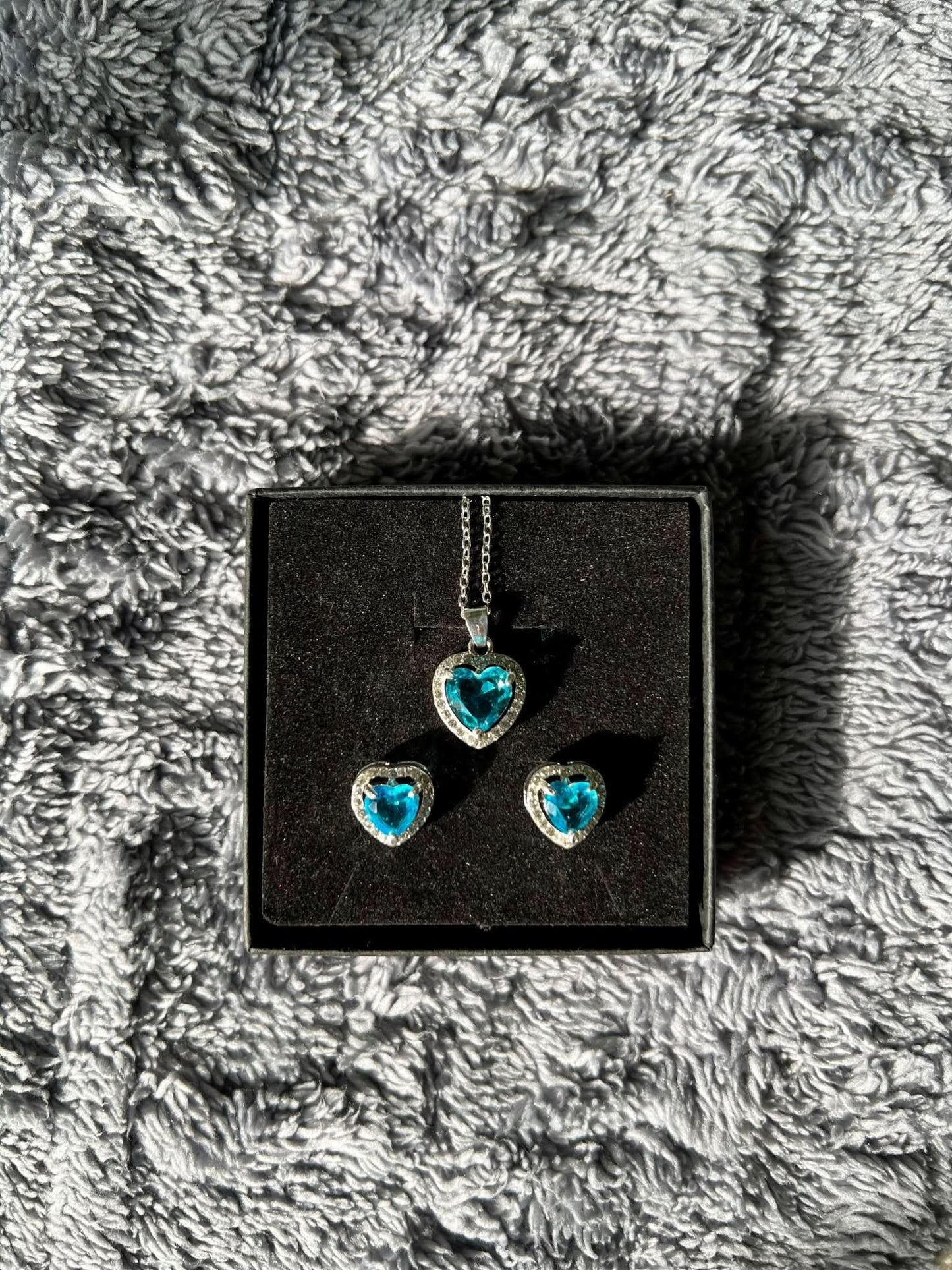Set Blue Hearts - Icedout.nm